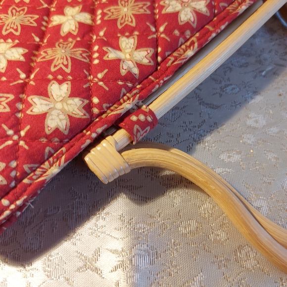 Quilted handbag with bamboo handles - Picture 5 of 7